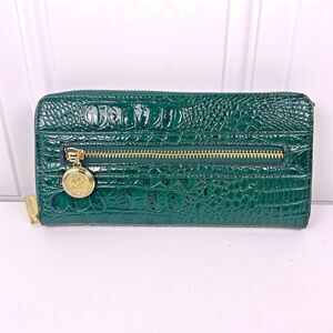 Anne Klein Wallet Women's Green Leather Crocodile Zip Around Gold Charm